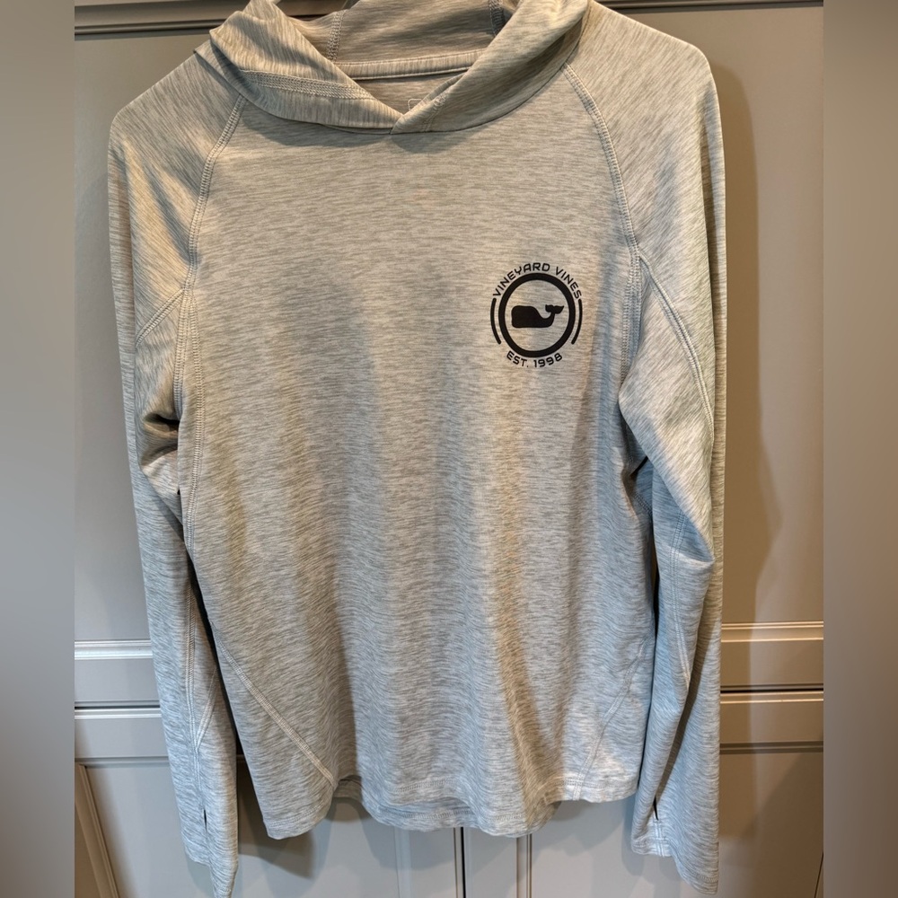 Vineyard Vines Heather Gray Logo long sleeve shirt with hood